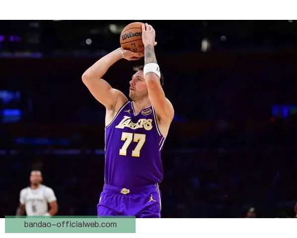 东契奇九连胜缔造新纪录 单场数据比肩张伯伦乔科詹未曾实现